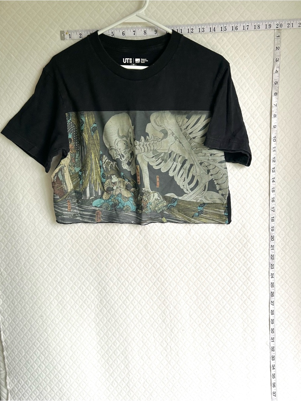 Uniqlo Black Graphic Cropped Tee with Multicolor Print